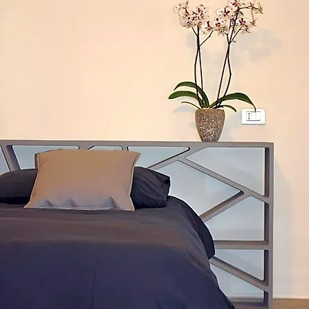Lägenhetshotell Instile 4*
